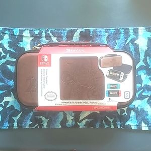 New in Box Nintendo Switch Carrying Case Legend of Zelda: Breath of the Wild
